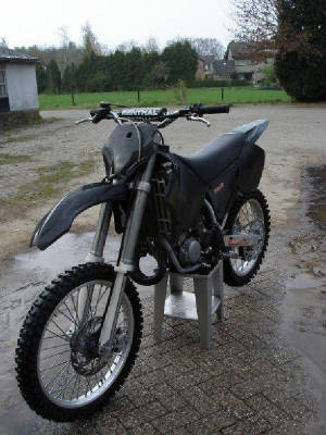 mikektm125ccblackedition2.jpg